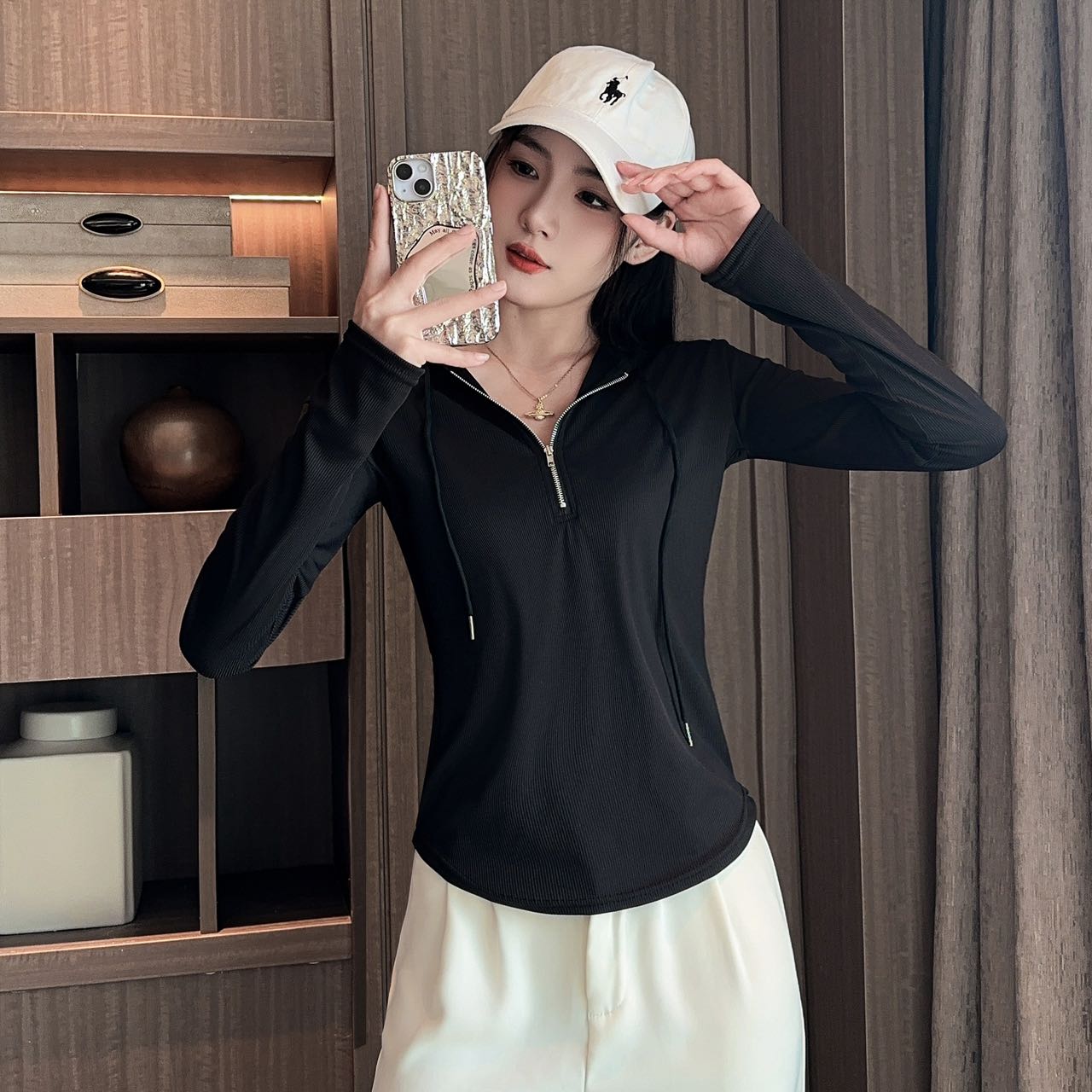 新款时尚百搭连帽半拉链卫衣女 券后【29.9元】包邮秒杀