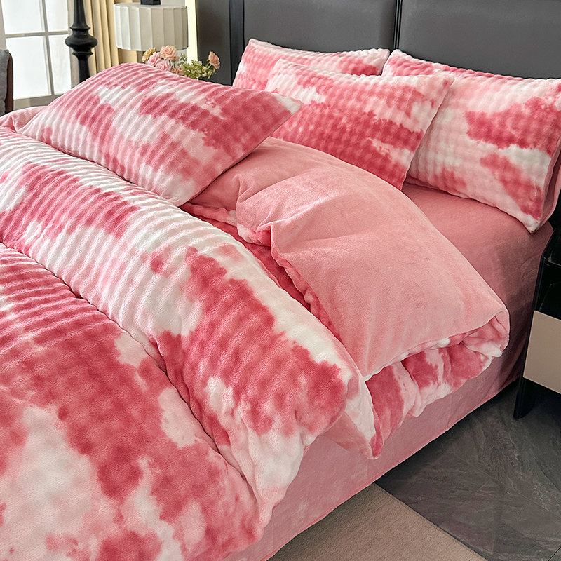 【无印棉语】冬季兔绒雕花绒四件套 券后【129.9元】包邮秒杀