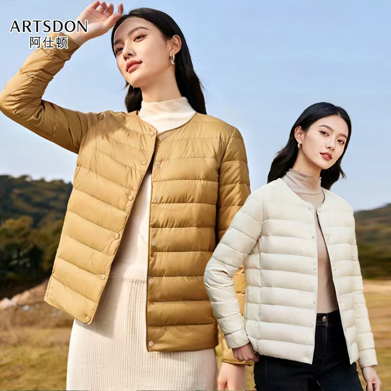 优质素材：阿仕顿2025冬季新款轻薄保暖连帽女士羽绒外套 福利价仅63.2元秒杀！